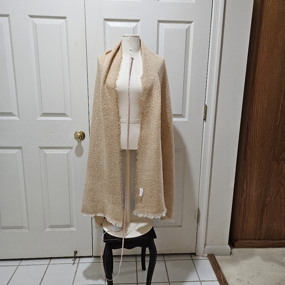 LC Lauren Conrad Blanket Scarf - Picture 8 of 8